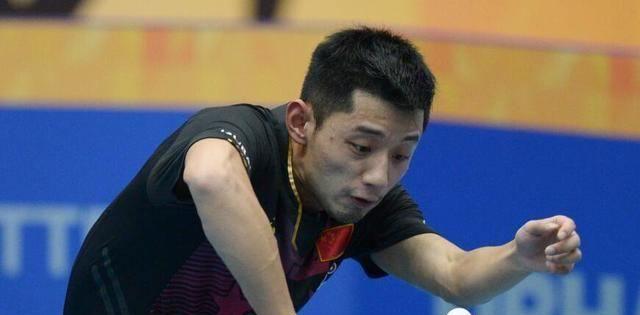大师亲授乒乓球反手技巧，成就巅峰球艺（迈向高手之路，掌握精准反手，向大师学习）