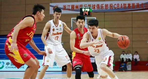 篮球防守战术（掌握区域、配合默契，五人防守助你力挽狂澜）