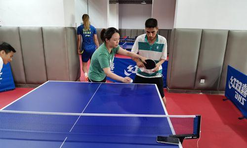 大学体育乒乓球发球技巧（如何提高乒乓球发球技巧）